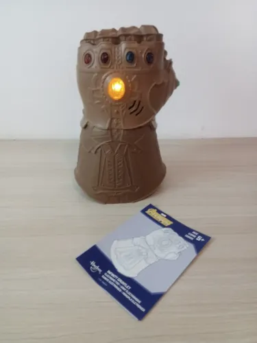Manopla Thanos com Luz e Som Original