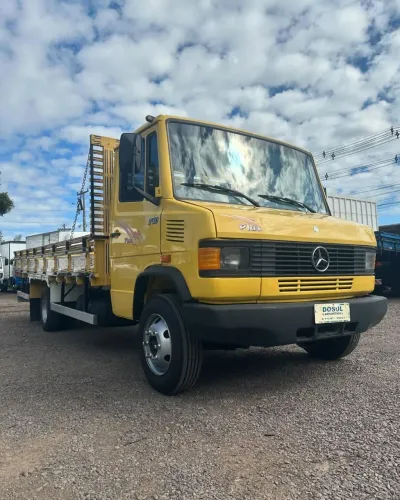 MERCEDES BENZ 710 DISPONÍVEL