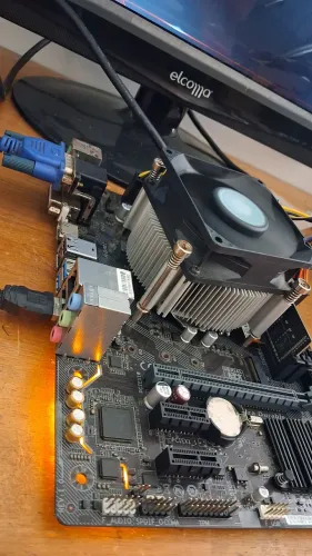 Kit PC computador 1151 Gigabyte i3 6100 4gb ram