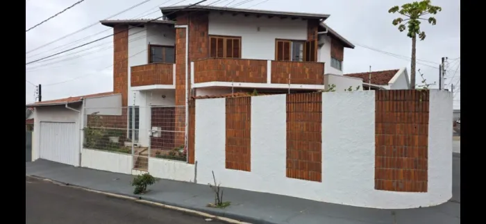 Alugue excelente casa em Botucatu, Vila Carmelo próximo hospital Sorocaba