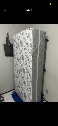 Vendo Cama Box Solteiro
