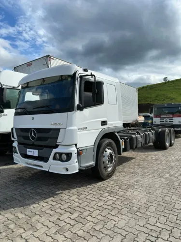 M.BENZ ATEGO 2430