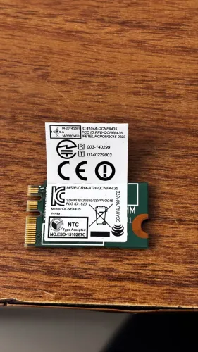 Qualcomm Atheros QCNFA435 (também conhecida pelo formato M.2 / NGFF) 2.4 ghz e 5.ghz