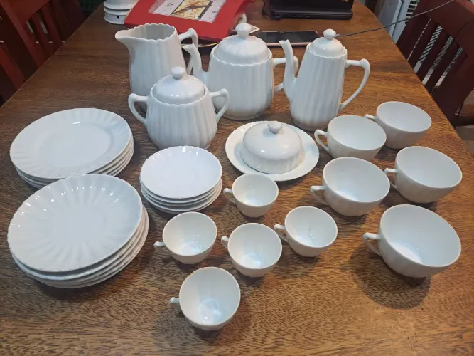 Jogo completo de chá e café em porcelana