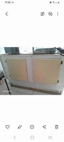 estou doando um balcão expositor em perfeito estado  ele está no bairro Santa Terezinha 