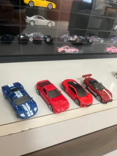 Hot wheels diversos
