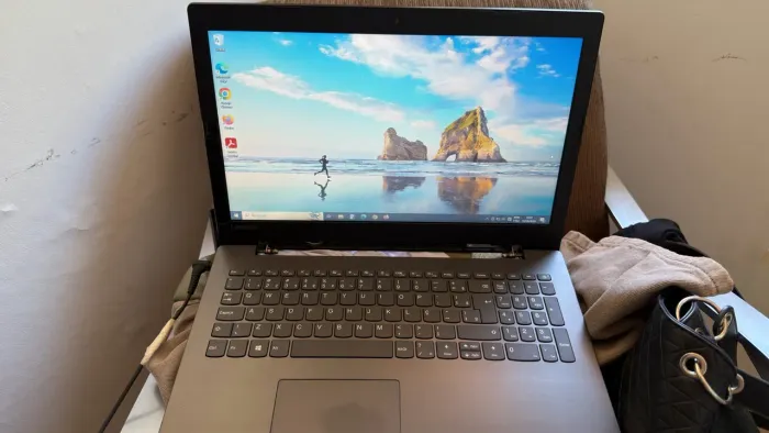 Notebook Lenovo - CORE i3
