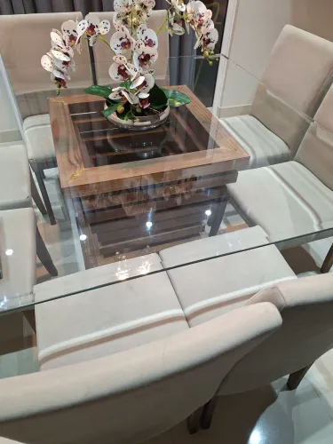 Mesa quadrada 8 lugares 