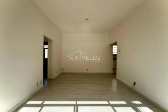 Apartamento : / Residencial / Santa Teresa