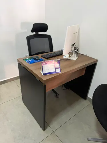 Mesa para Escritório Pandin