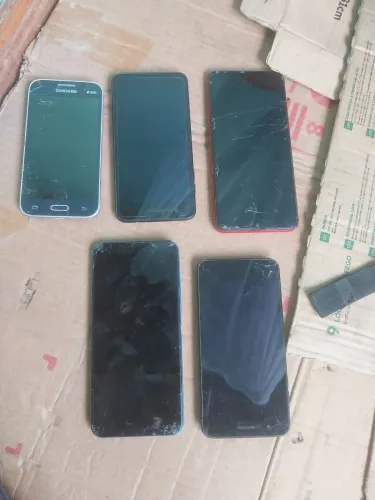 Celulares pra retirar peça 