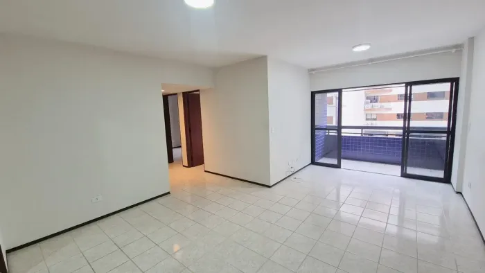 Apartamento de 3 quartos para alugar no Edifício Turmalina, Jatiúca, Maceió