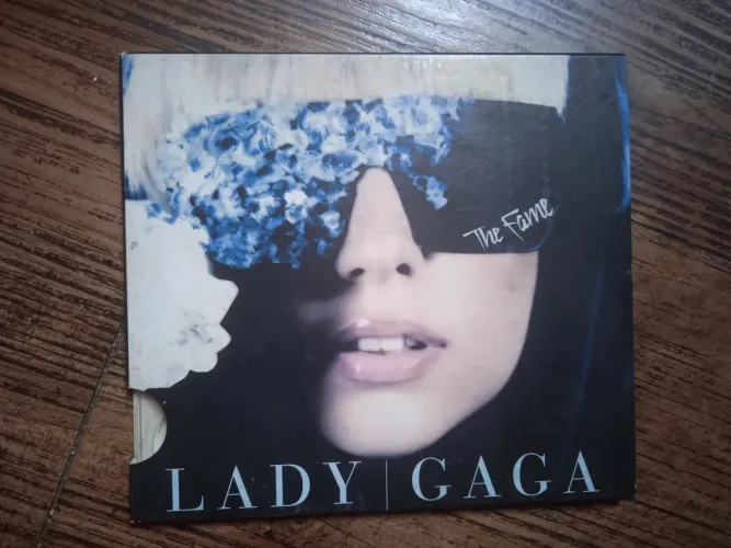 Cd original The Fame - Lady Gaga 2008 (embalagem digipack)<br>