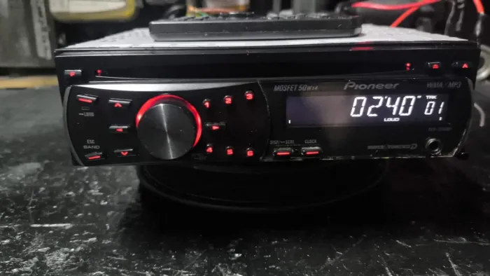 Rádio Pionner DEH 1250 MP