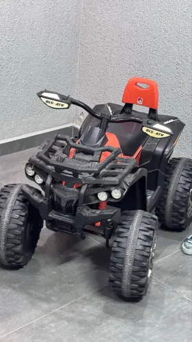 Carro elétrico infantil