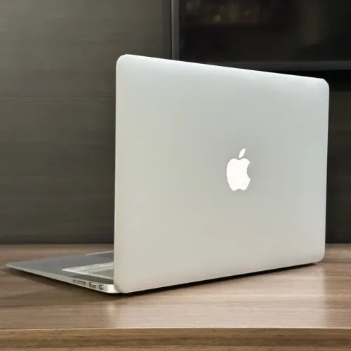 MacBook Air - Core i5 - SSD M2 256GB