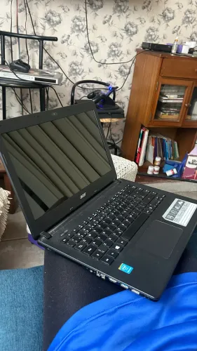 Notebook Acer Aspire ES1-411