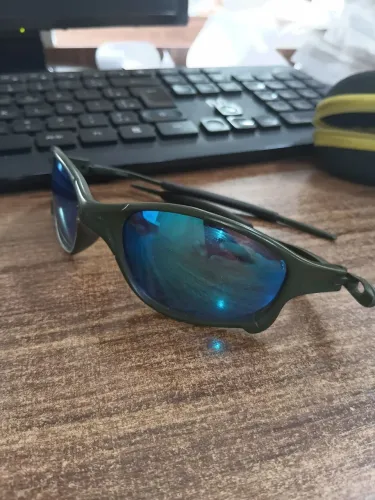 Óculos Juliete verde com lente azul espelhado todo metal