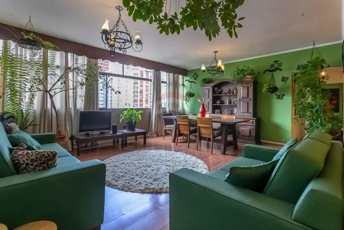 Oportunidade única na Rua Teodoro Sampaio: apartamento com 113m², 3 dormitórios e próximo 