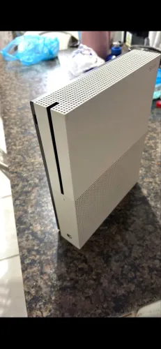 Vende-se Tv e Xbox
