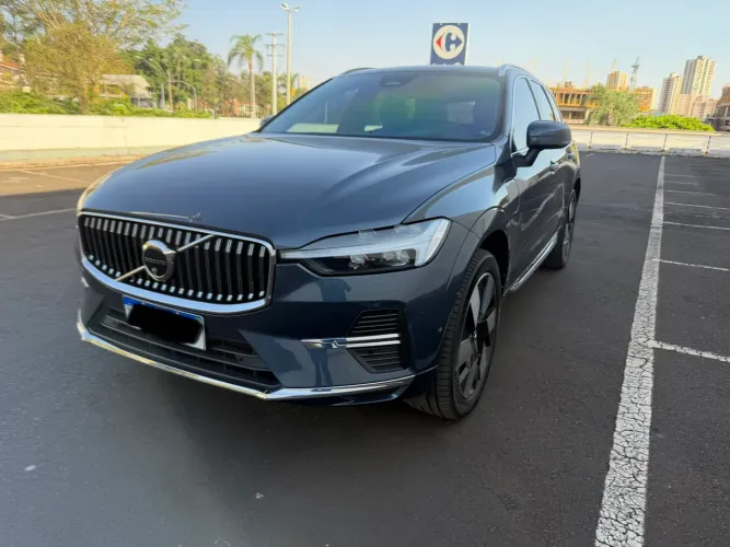 Volvo XC-60 T-8 Ultimate 2.0 AWD (híbrido) 2024
