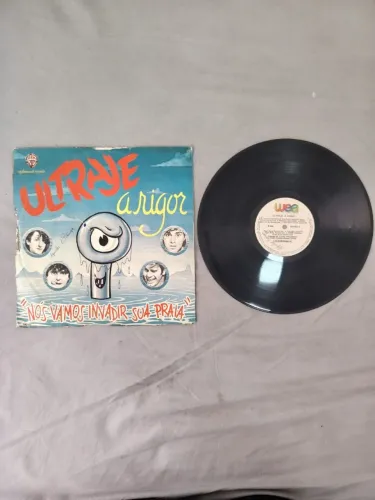 LP ULTRAJE A RIGOR ÁLBUM NÓS VAMOS INVADIR SUA PRAIA