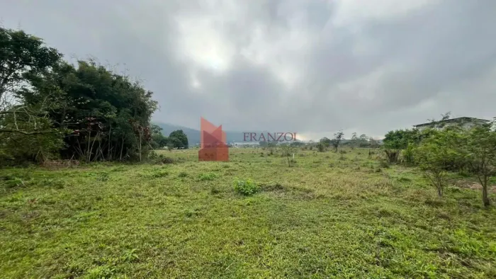 VENDA: TERRENO 16750 METROS NO BAIRRO SALSEIROS FRENTE RUA E FUNDOS RIO