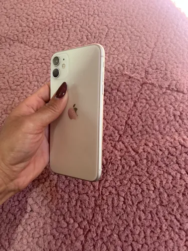 iPhone 11,64GB!!!