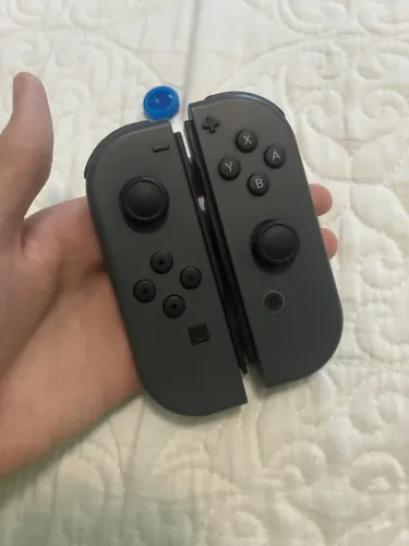Nintendo Switch V2 Completo + 2 Jogos + Estojo - Muito Conservado