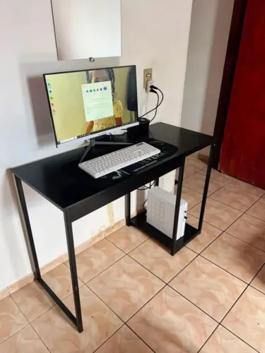 Mesa Gamer Com Suporte Para CPU Home Office Escrivaninha Industrial Quarto Notebook