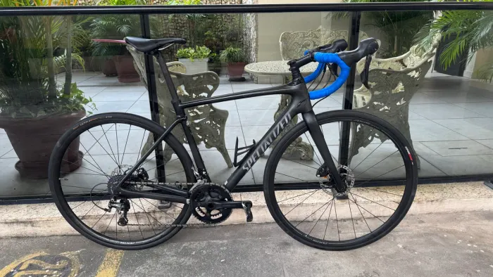 Speed Specialized em carbono