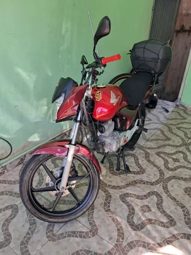 Vendo titan 150 2011