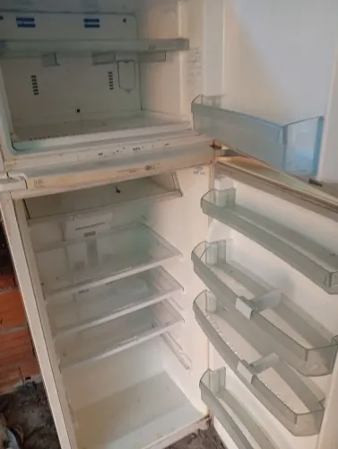 geladeira funcionando perfeitamente 
