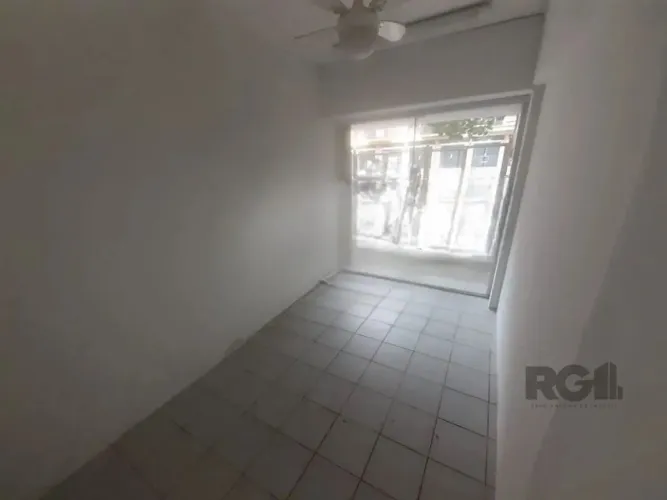 Ponto Comercial/Loja para Aluguel no bairro Praia de Belas com 24 m² disponíveis