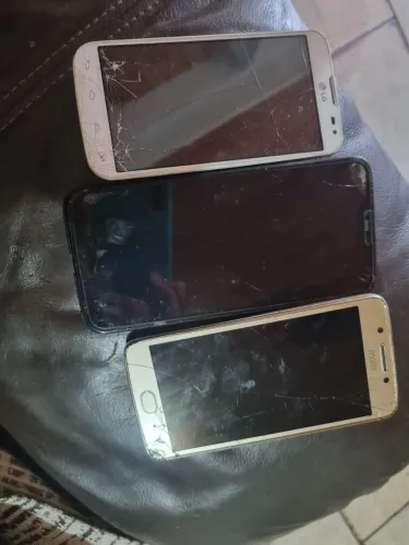 Celulares para retirada de peças