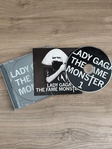 CD Lady Gaga - The Fame Monster - EP IMPORTADO