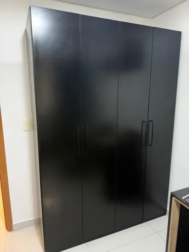 Guarda roupa 04 portas 02 gavetas TOKSTOK