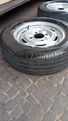 Vendo 4 rodas fusca