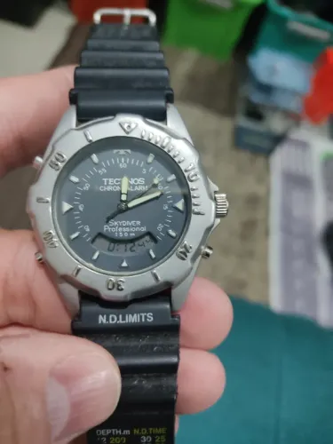 Relogio Technos Skydiver anos 90 raro