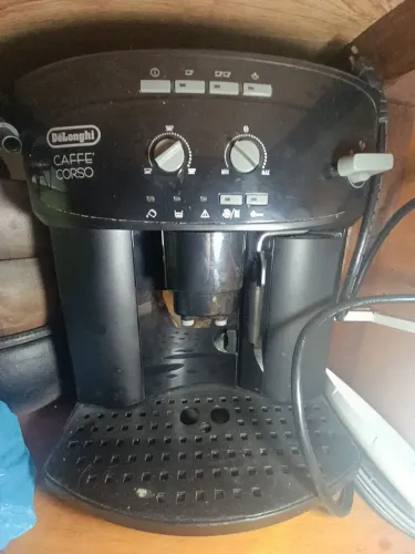 Cafeteira delonghi automática