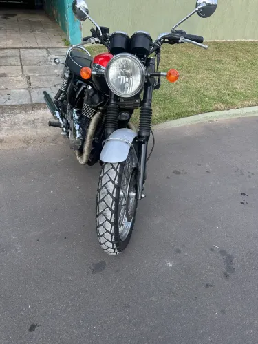 Bonneville T100
