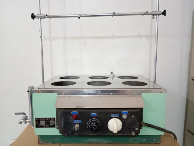 Banho Maria 06 bocas (no estado da foto)