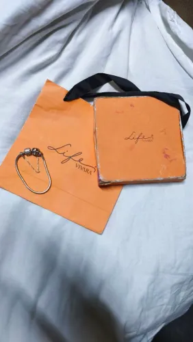 Pulseira original Vivara Life em prata 925, em perfeito estado, com pouquíssimo uso.