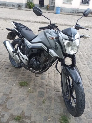 Titan 160