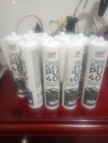 Vendo PU 40 Cinza são 8 tubos Novos