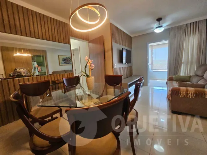 Apartamento mobiliado e decorado disponível para venda no bairro Copacabana na região do P