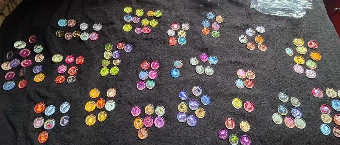 150 tazos pokémon metálicos