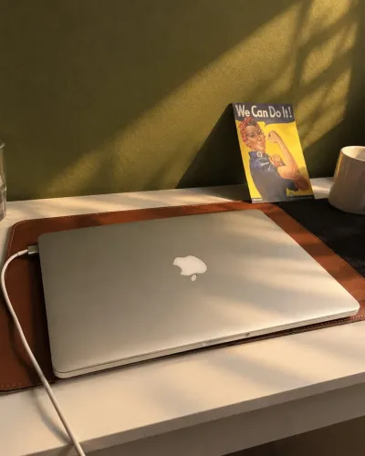 MACBOOK PRO RETINA - Leia a legenda
