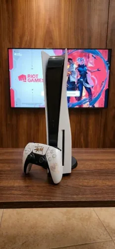 Playstation 5 fat vê , 500Gb de armazenamento, 1 controle sem a caixa.