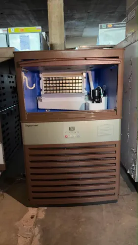 ? Máquina de Gelo em Cubo TH80 AT - 58 kg/dia